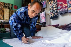 Bermodal Rp 50.000, Nurul Huda 44 Tahun Bertahan Menjaga Batik Tulis Sidoarjo