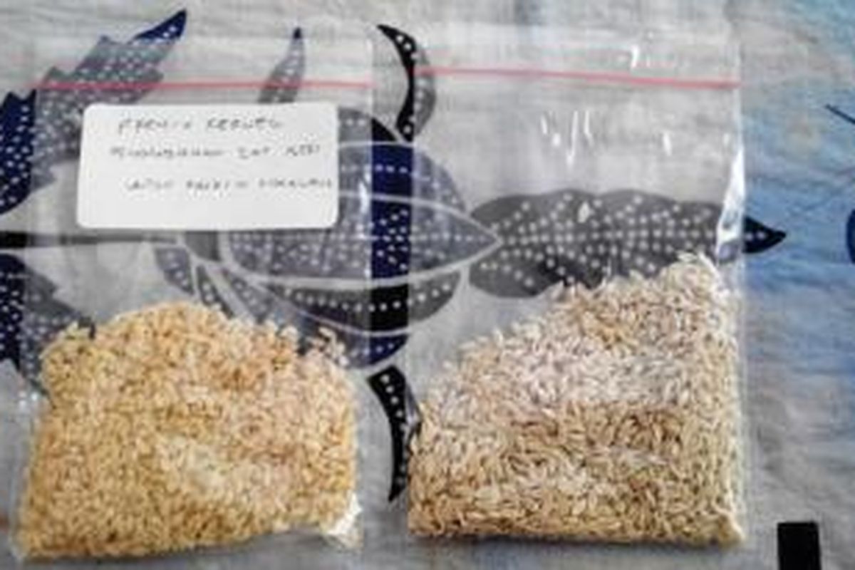 Sampel beras fortifikasi atau beras dengan penambahan zat besi yang beredar di Karawang.