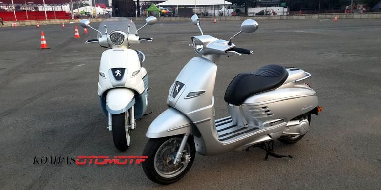 Peugeot DJango Sport (kanan) dan Evasion.