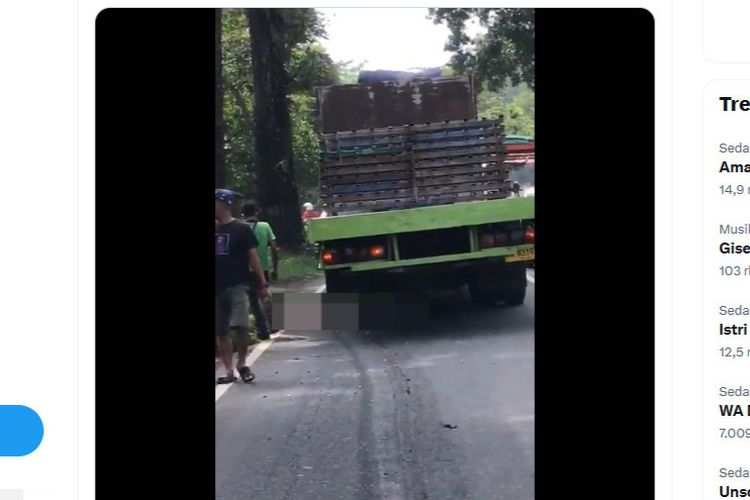 Tangkapan layar unggahan video menyebut anak punk tertabrak atau terlindas truk tronton karena ingin meminta tumpangan.