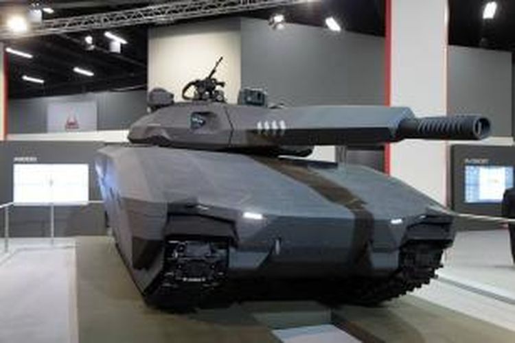 Perusahaan pertahanan Polandia OBRUM dan BAE System dari Inggris tengah mengembangkan tank siluman PLO-01, yang tak hanya bisa menghilang dari radar namun juga bisa 