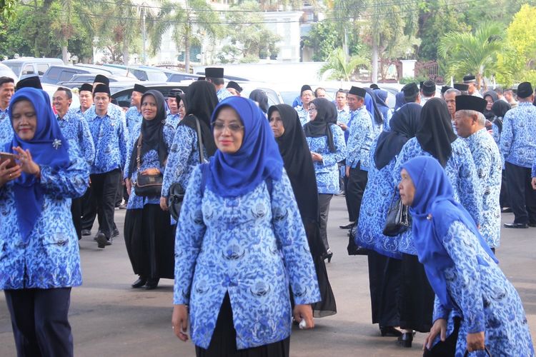 Ilustrasi - Sejumlah ASN di lingkungan Pemkab Cianjur, Jawa Barat usai mengikuti apel di halaman Pendopo Bupati.