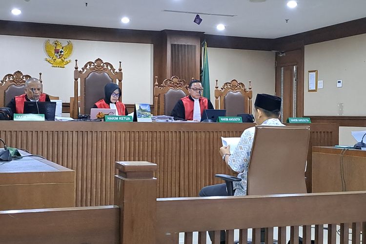 Kubu Eks Ketua Ombudsman Tepis Rp 1,95 M dan Rumah Rp 2,2 M adalah Hasil Suap