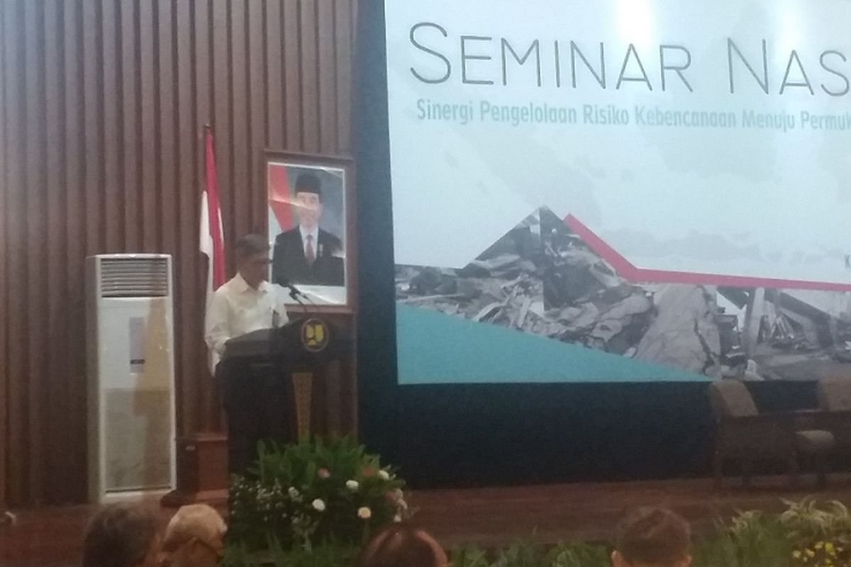 Dirjen Cipta Karya Kementerian PUPR Danis H Sumadilaga pada Seminar Nasional bertema ?Sinergi Pengelolaan Risiko Kebencanaan Menuju Permukiman Tangguh Bencana di Auditorium Kementerian PUPR, Jakarta, Rabu (21/11/2018).