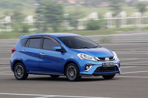 Sensasi di Balik Kemudi Daihatsu Sirion Facelift