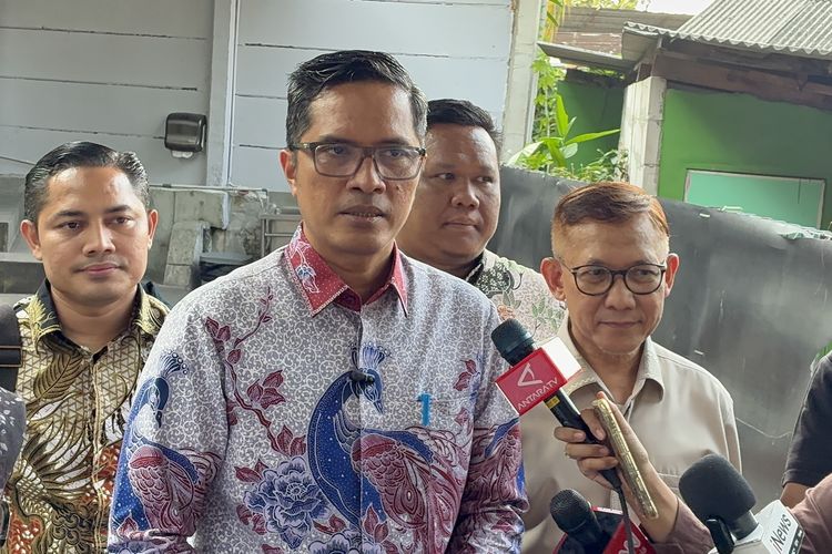 Kunjungi Febrie Adriansyah ke Rutan KPK, Pengacara: Dia Sarapan Bihun dan Telur Ceplok