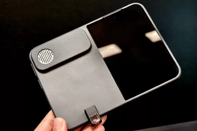 Wujud Asli Xiaomi 18 Fold Bocor, HP Lipat ala Paspor dengan Chip Xring O3