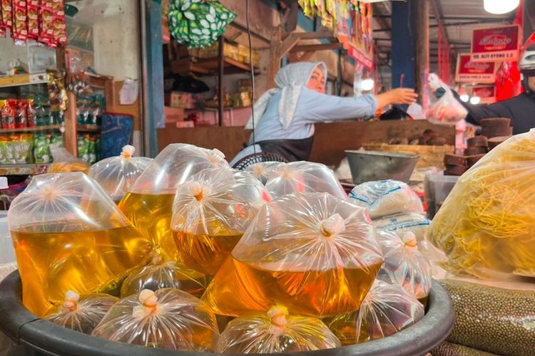 Harga-harga Naik, Ekonom Unand Sebut Ada “Pembersihan Alami” Ekonomi: Sektor Tak Efisien Akan Tersingkir