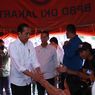 Direksi Pertamina Dampingi Presiden Jokowi Kunjungi Posko Pengungsian Plumpang