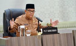 Jokowi Teken Keppres Penetapan Edy Nasution sebagai Gubernur Riau