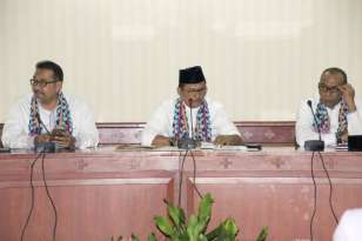 Walikota Jakarta Selatan, Tri Kurniadi saat memberi arahan kepada 440 pejabat yang baru dilantik di Kantor Walikota Jakarta Selatan, Kamis (5/1/2017).