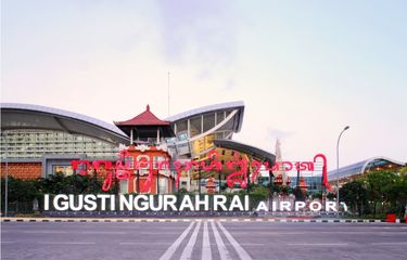 Bandara Internasional I Gusti Ngurah Rai. Bali dibuka untuk wisman mulai 14 Oktober 2021.