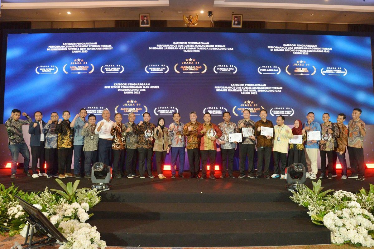 PT Perusahaan Gas Negara Tbk (PGN) mendapatkan penghargaan dari Pertamina melalui ajang Loss Control Summit 2023, di Ballroom Grha Pertamina, Jakarta, Jumat (10/11/2023).

