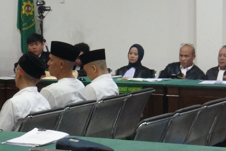 Beri Fee ke Bupati Rejang Lebong, Tiga Terdakwa dari Kontraktor Jalani Sidang Perdana