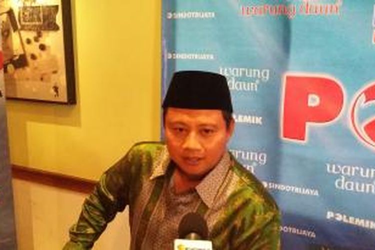 Bupati Tasikmalaya Uu Ruzhanul Ulum, saat ditemui seusai menjadi narasumber dalam diskusi polemik di Cikini, Jakarta Pusat, Sabtu (8/8/2015).