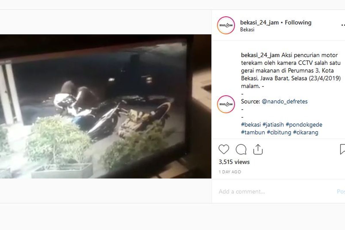 Pencurian sepeda motor di restoran piza di Bekasi terekam kamera CCTV. 