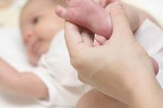 Viral Ganti Popok 200 Gram di TikTok, Ketahui Risikonya bagi Bayi