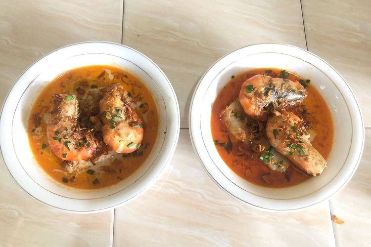 Laksan kuah udang, kudapan khas Palembang yang disajikan sebagai menu berbuka puasa.