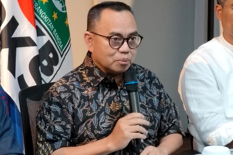 Juru Bicara Anies Baswedan sekaligus anggota Tim 8, Sudirman Said di Sekretariat Perubahan, kawasan Brawijaya, Jakarta Selatan, Jumat (8/9/2023).