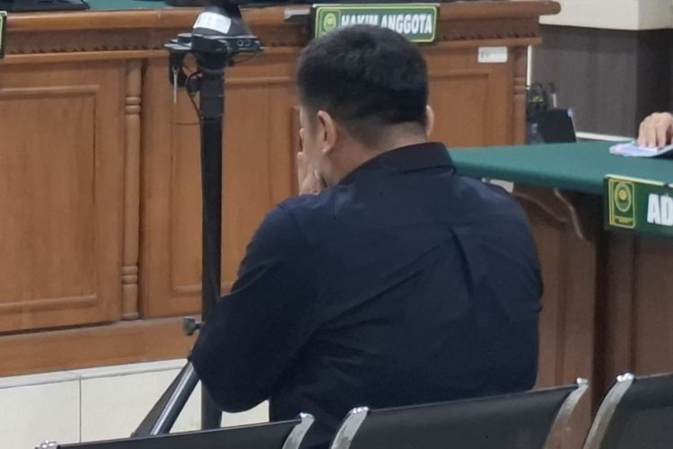Tangis Pecah Usai Bebas dari Kasus Korupsi Sritex, Dicky: Saya Ingin Menata Hidup