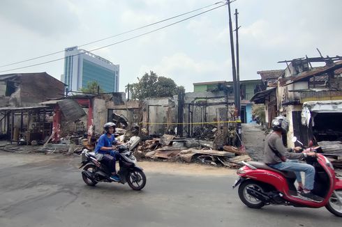 Pemilik 5 Ruko Terbakar di Surabaya Sebut Tidak Ada Harta Benda yang Terselamatkan