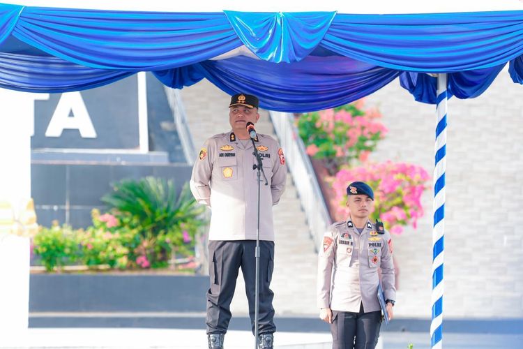 Pamitan dari Polda Sulbar, Irjen Adi Deriyan Sebut Makin Cinta Makin Cepat Dimutasi
