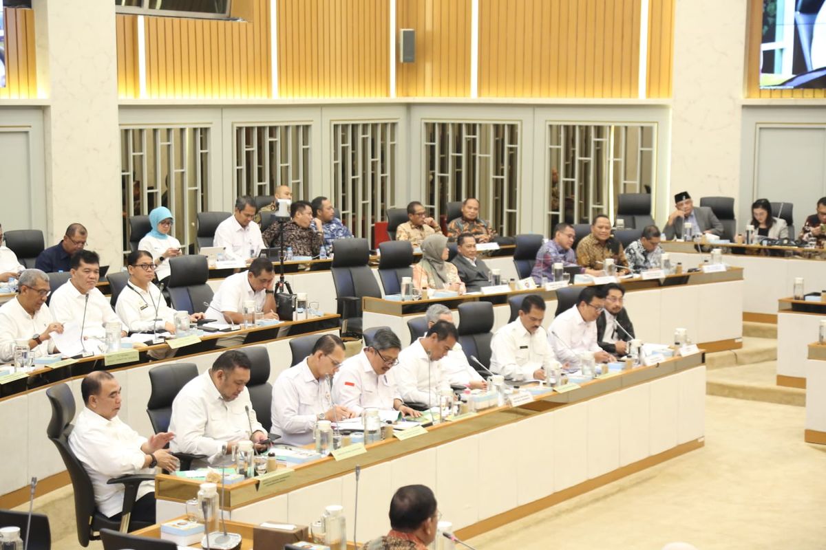 Raker Komisi IV DPR dengan Mentan Andi Amran Sulaiman, Rabu (8/11/2023).