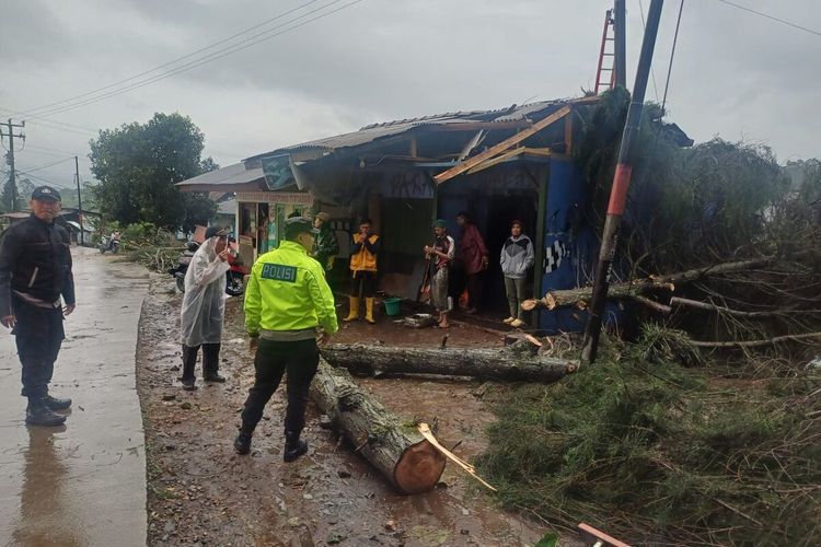 Masa Peralihan, BMKG Ingatkan Potensi Cuaca Ekstrem di Jabar Pekan Ini