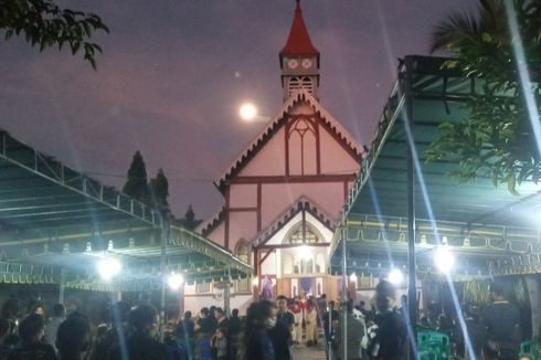 27 Wisatawan Asal Jakarta Ikut Prosesi Logu Senhor di Sikka NTT 