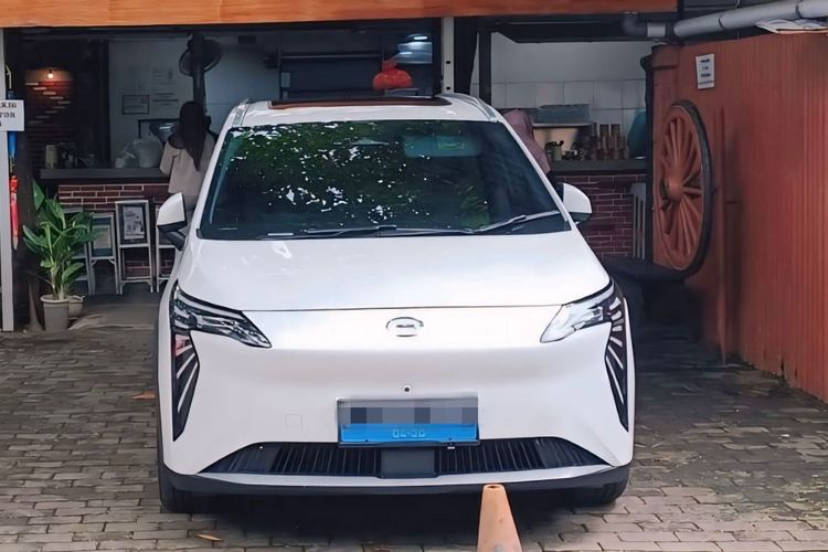 Aion Y Plus milik Prayudi Aji