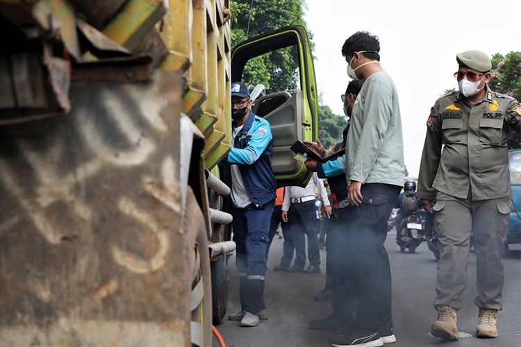 Pemerintah Provinsi (Pemprov) DKI Jakarta terus memperluas pelaksanaan uji emisi kendaraan sebagai langkah strategis dalam menekan pencemaran udara di Ibu Kota. 