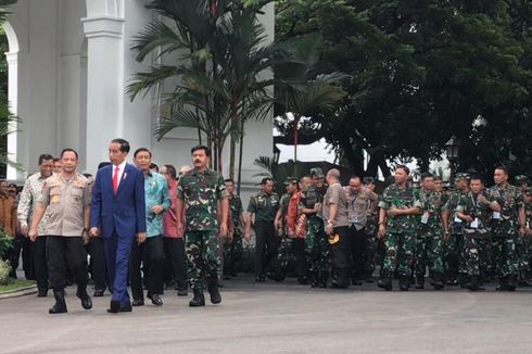 Jokowi Ingin Tamtama dan Bintara Pensiun pada Usia 58 Tahun, UU TNI Akan Direvisi