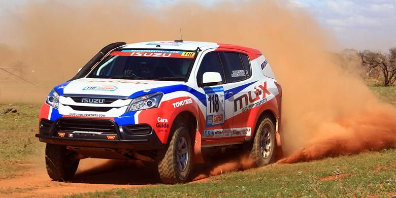 Isuzu MU-X Jajal Trek Ganas Reli Dakar 2015
