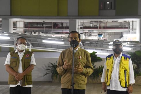Jokowi: Dokter, Nakes, TNI-Polri Bekerja Keras sejak Maret 2020, Saya Ucapkan Terima Kasih