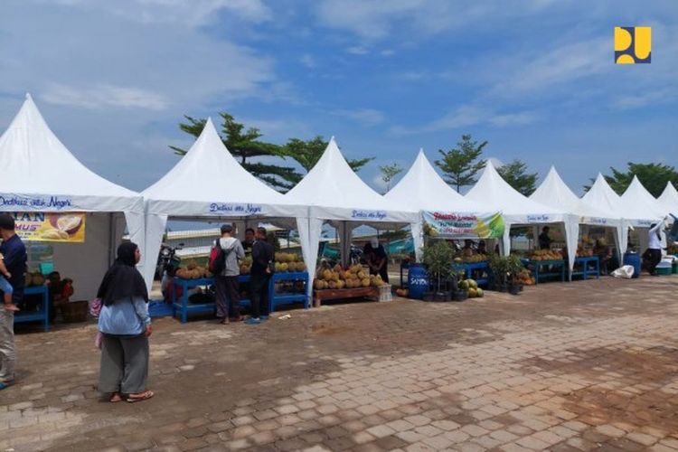 Kementerian Pekerjaan Umum dan Perumahan Rakyat (PUPR) telah menginisiasi pembangunan Bendungan Gondang yang berada di Kabupaten Karanganyar  pada tahun 2014.