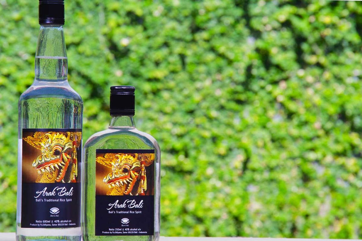 Dewi Sri, salah satu produsen arak Bali.