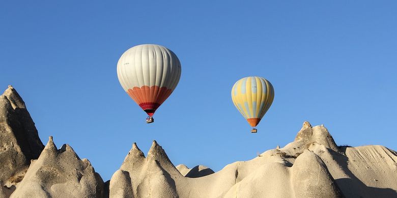 Cappadocia, wisata balon udara yang terkenal di Turki