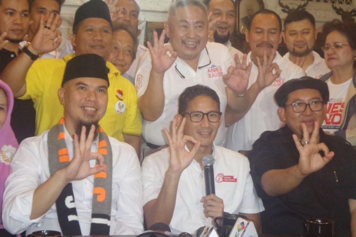 Ahmad Dhani, Sandiaga Uno, dan Fadli Zon di kediaman Dhani di Jalan Pinang Mas, Pondok Pinang, Pondok Indah, Jakarta Selatan, Sabtu (18/3/2017) malam.