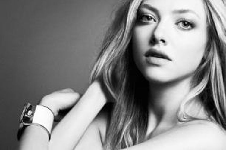 Amanda Seyfried mengoleksi dua properti mewah di Los Angeles dan New York. Keduanya senilai masing-masing 1,85 juta dollar AS dan 1,87 juta dollar AS.