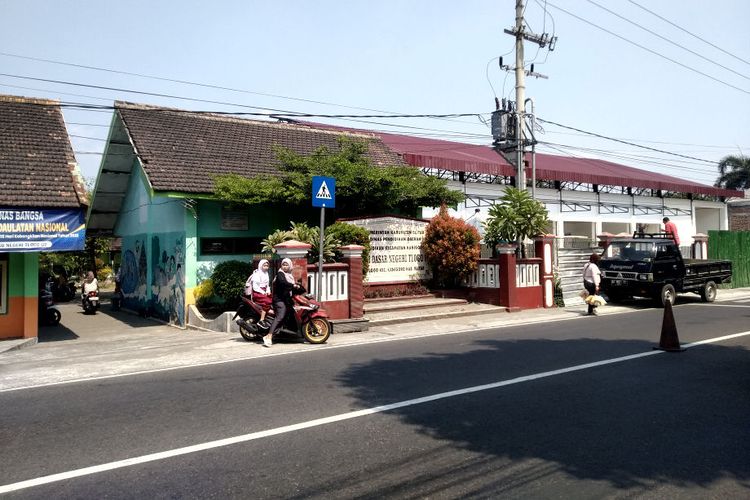 Gedung Perpustakaan Dirobohkan untuk KDMP, Siswa SDN Tlogo 2 Blitar Kehilangan Ruang Baca