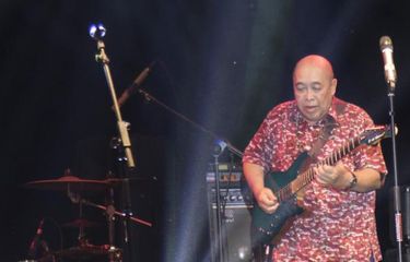 Donny Suhendra tampil di Maratua Jazz and Dive Fiesta 2015, di Pulau Maratua, Kepulauan Derawan, Kabupaten Berau, Kalimantan Timur, Jumat (11/9/2015).