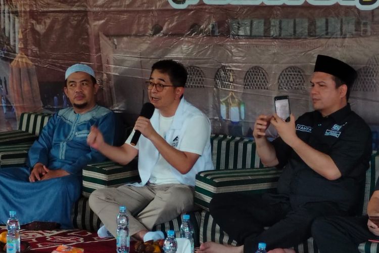 Ketua Tim Pemenangan Nasional (TPN) Ganjar-Mahfud, Arsjad Rasjid saat kunjungan di Desa Pegayut, Ogan Ilir, Sumatera Selatan, Jumat (5/1/2024).
