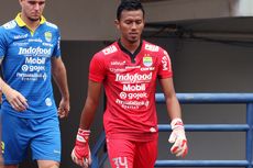 Dislokasi Jari Kiper Persib Bandung Mulai Membaik, tetapi...