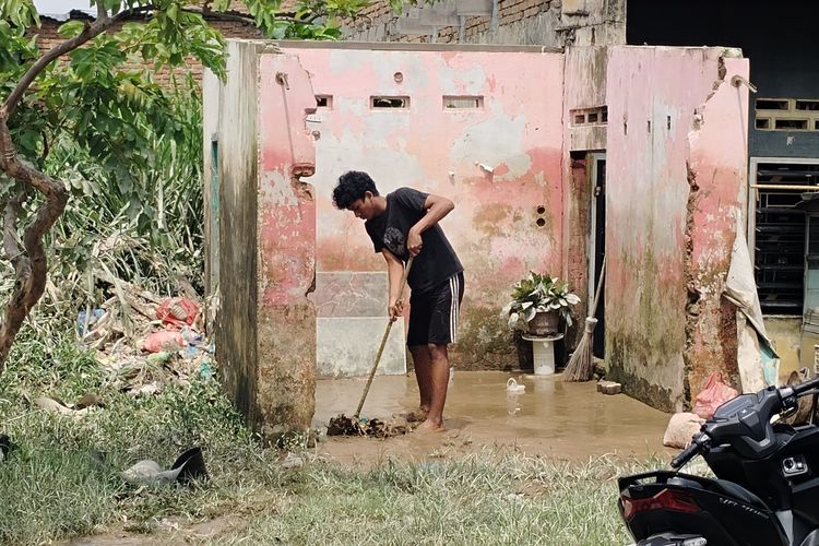 Sungai Deli Meluap, Rumah Warga Medan Maimun Tergenang 3 Meter