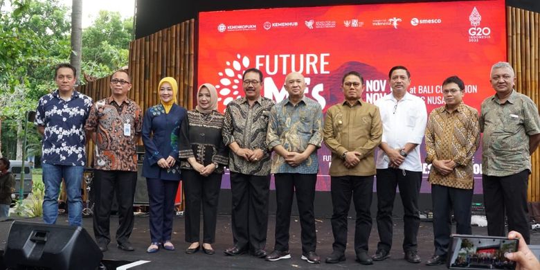 Kementerian Perhubungan Republik Indonesia bersama dengan Kementerian Koperasi dan UKM resmi membuka Pameran Kendaraan Bermotor Listrik Berbasis Baterai (PKBLBB) 2022, di Bali, Jumat (11/11/22022).