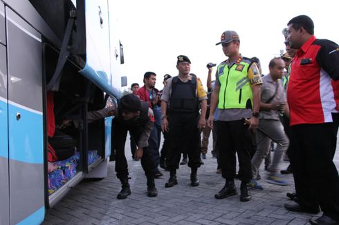 Polisi Madiun Hadang Massa Aksi 22 Mei ke Jakarta