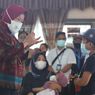 Ke Kalsel, Mensos Risma Serahkan Bantuan Rp 836 Juta untuk Anak-anak dan Wirausaha Terdampak Covid-19