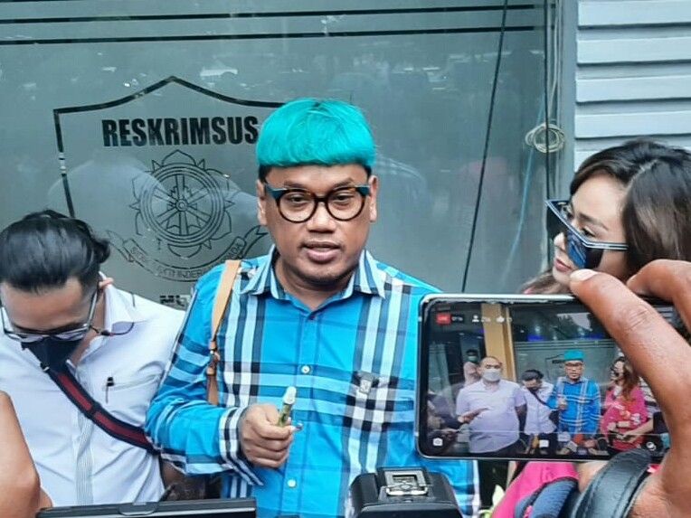 Diduga Kampanye Saat Hari Pencoblosan di Malaysia, Uya Kuya Mengaku Sakit Hati Sampai Disebut Naik Tong