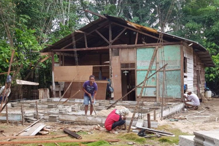 Contoh rumah yang diperbaiki melalui program Bantuan Stimulan Perumahan Swadaya (BSPS).