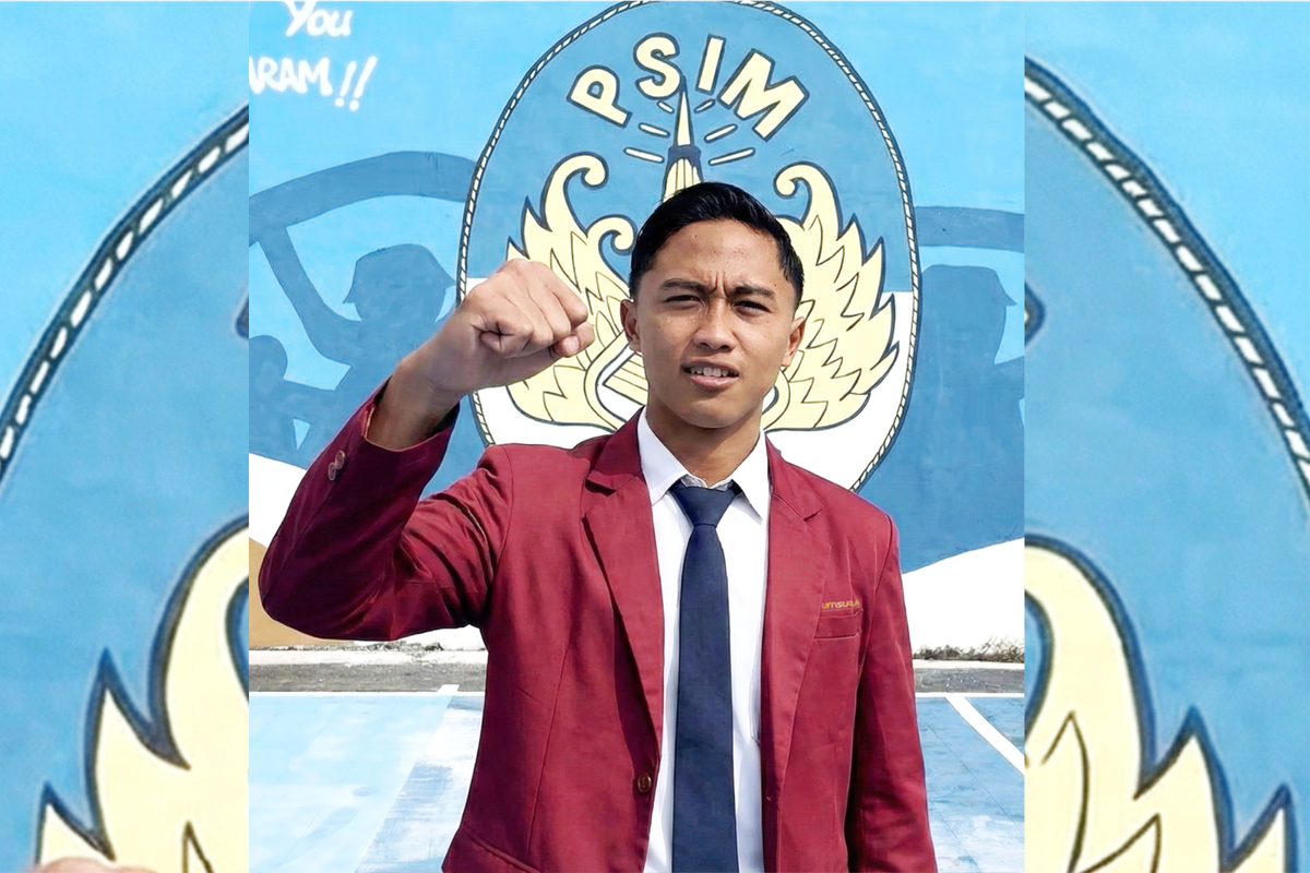 Penjaga gawang PSIM Yogyakarta Khairul Fikri resmi menjadi mahasiswa baru Universitas Muhammadiyah Surabaya (UMSURA) pada gelombang pertama penerimaan.